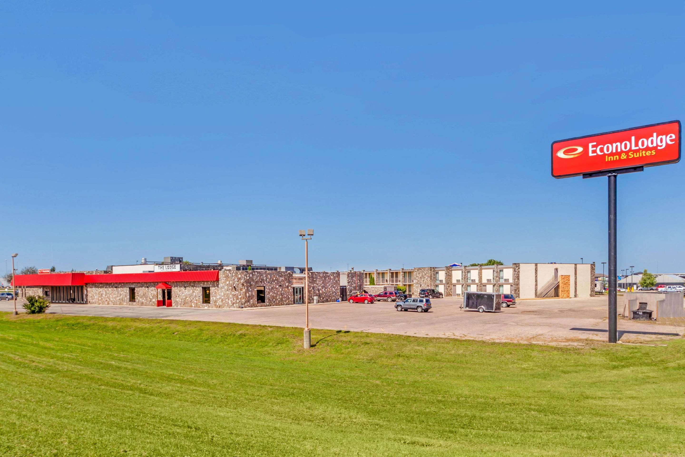 Econo Lodge Inn & Suites Brookings Buitenkant foto