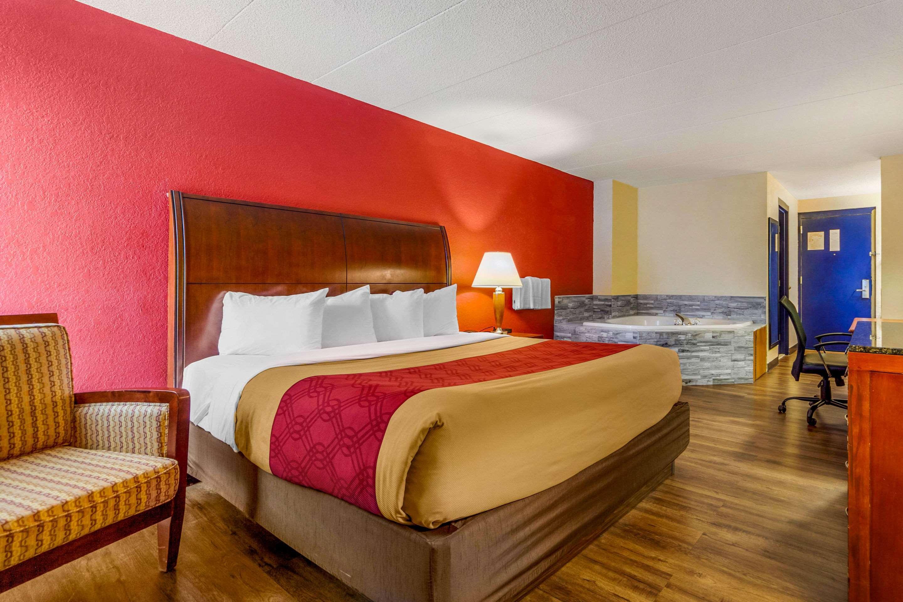 Econo Lodge Inn & Suites Brookings Buitenkant foto