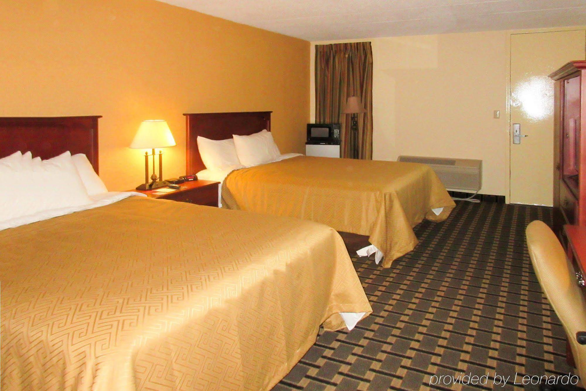 Econo Lodge Inn & Suites Brookings Buitenkant foto