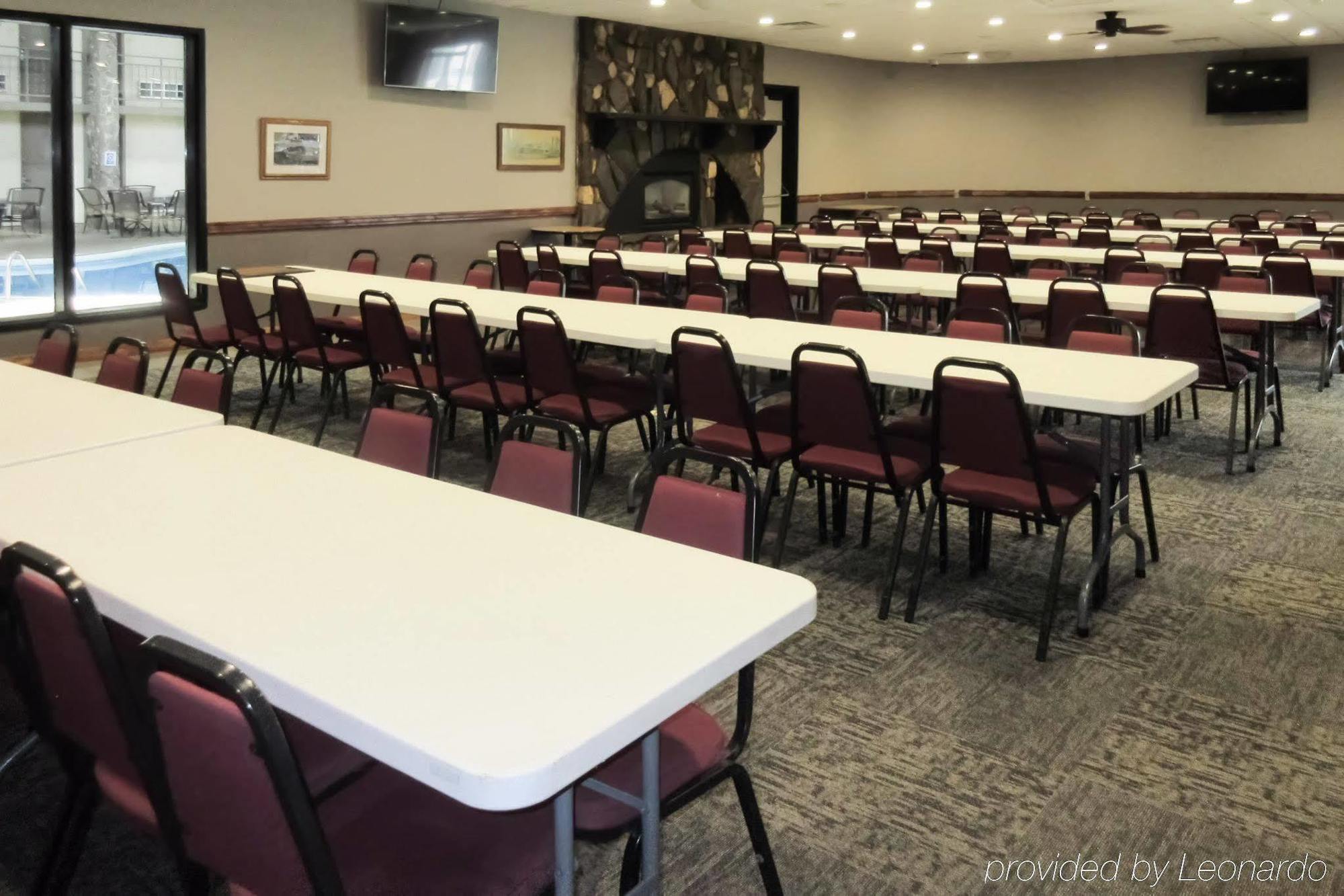 Econo Lodge Inn & Suites Brookings Buitenkant foto