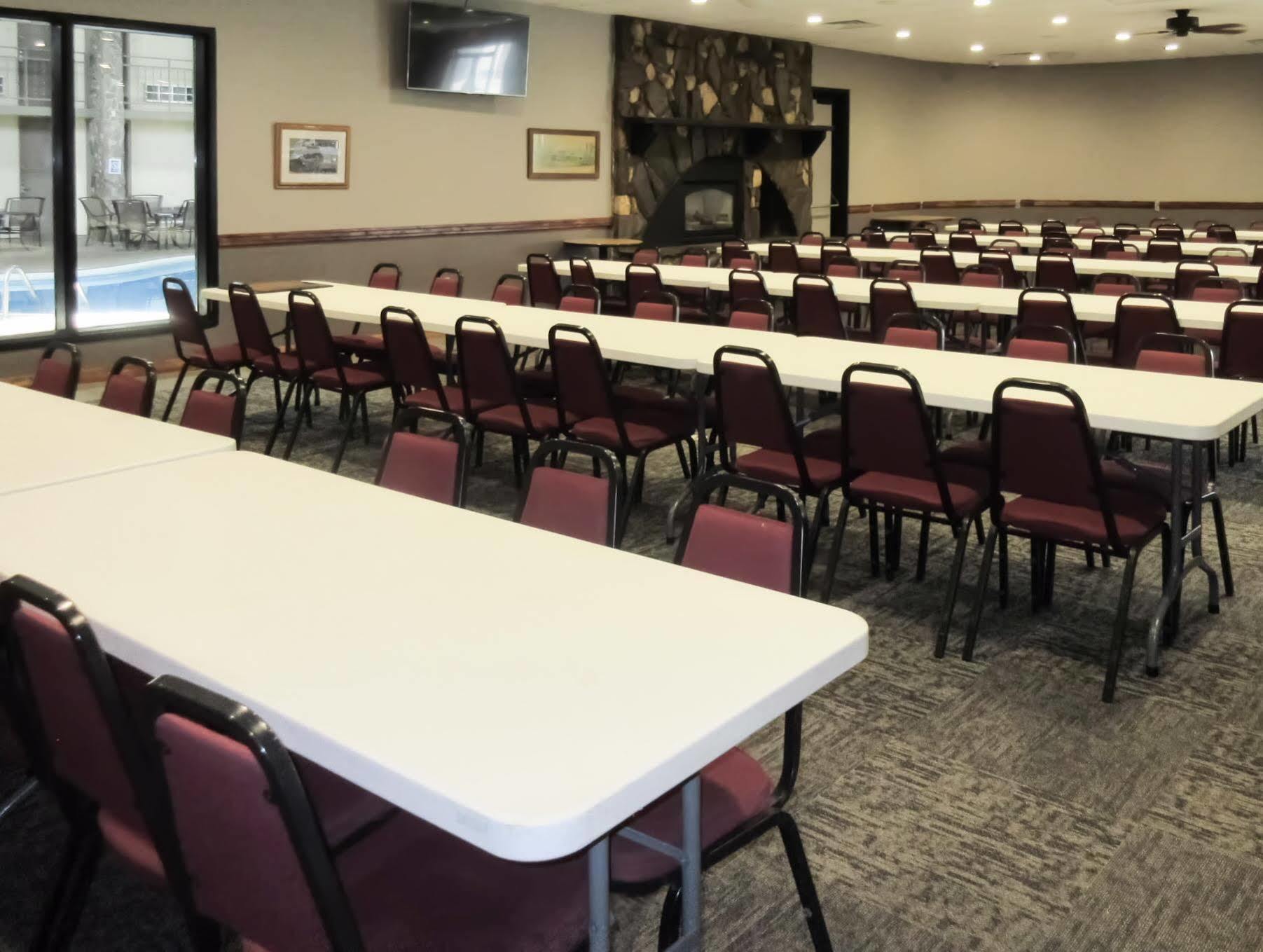 Econo Lodge Inn & Suites Brookings Buitenkant foto