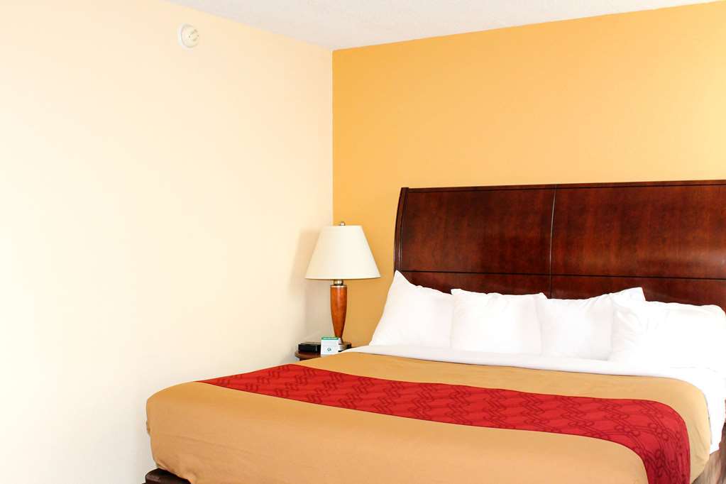 Econo Lodge Inn & Suites Brookings Kamer foto