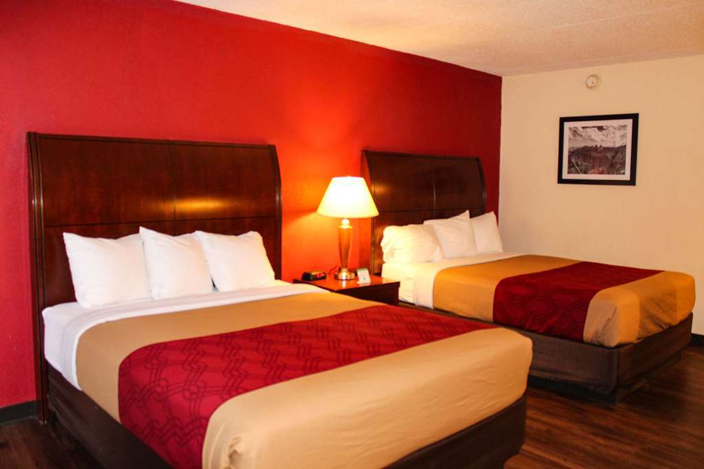 Econo Lodge Inn & Suites Brookings Kamer foto